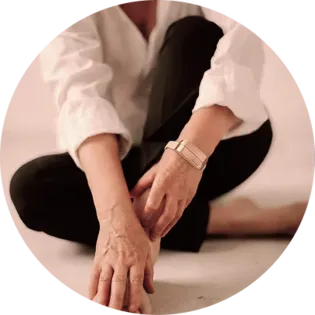 Navigating (Peri)Menopause